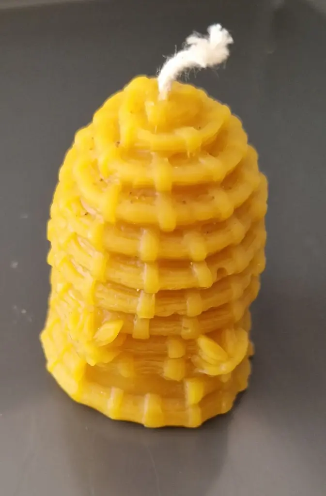 [HNB_02] Bougie Ruche en paille